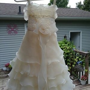 Girls party dress